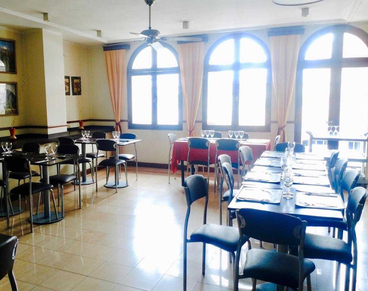 Hotel Shauard Сальта Екстер'єр фото